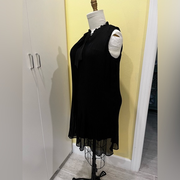 Women’s Black Knife-Pleat Cocktail Dress by DKNY - Picture 3 of 8